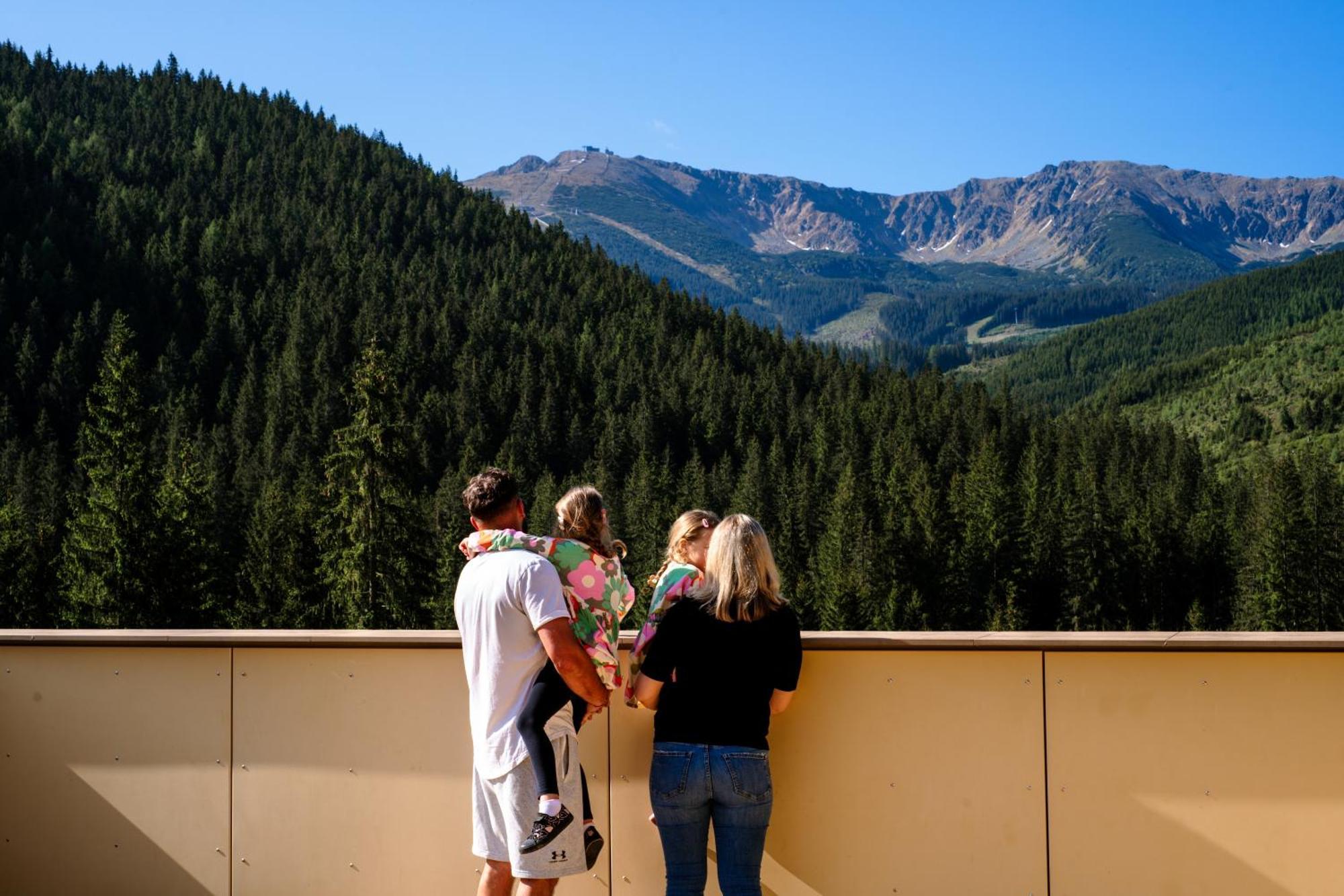 Hotel Wellness Repiska 3*